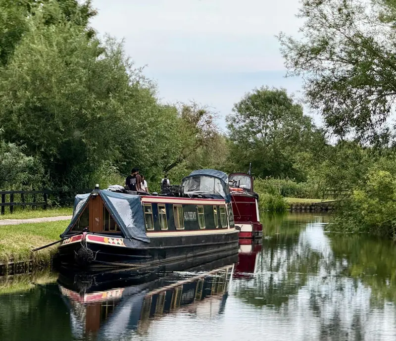 Narrowboat Alchemy moored on the towpath